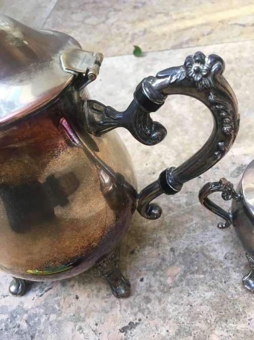 vintage Elweco silver plated tea pot teapot and sugar bowl sp on b