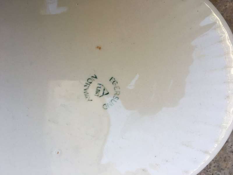 vintage Ergersund Norway lidded pot