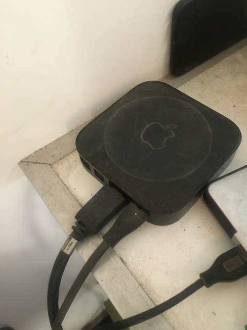 apple tv remote,  works on 4th Generation too