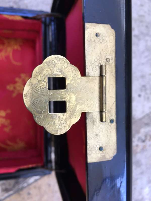 vintage  Chinese jewellery box inlaid laquered with latch brass fittings
