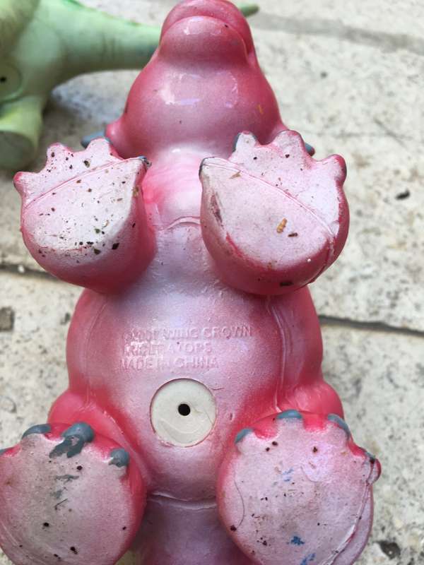 pair of wing crown dinasaur 2007 lot