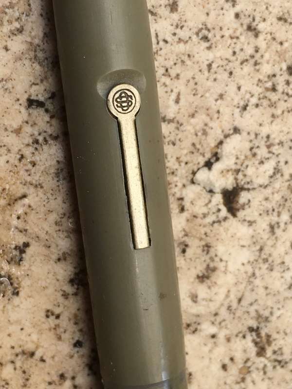 vintage Conway Stewart Fountain Pen , 14c GOLD nib