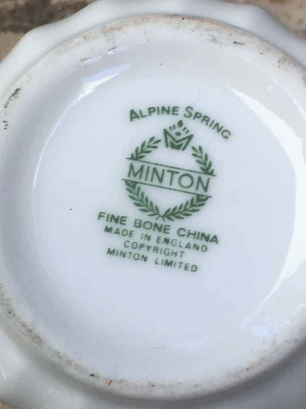 Minton fine bone china ,Alpine springs salt holder with a mustard spoon