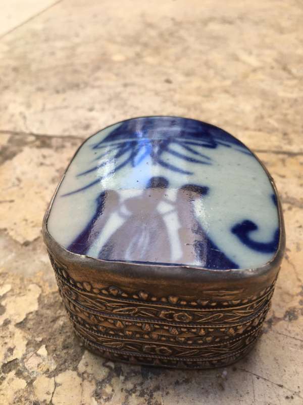 vintage trinket box , powder buff with ormolu decorative sides, made in Belgium