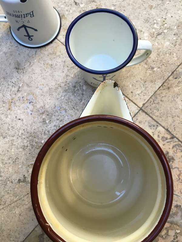 vintage enamel coffee pot with 2 enamel maritime cups