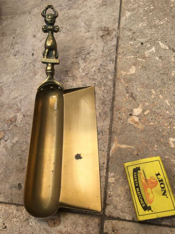 vintage brass dust pan