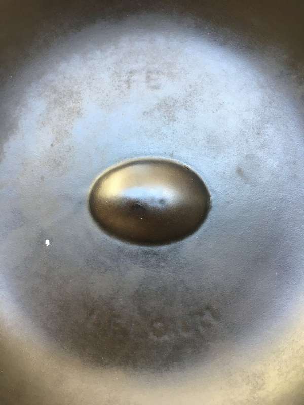 vintage cast iron FE Belgium pot 39 B