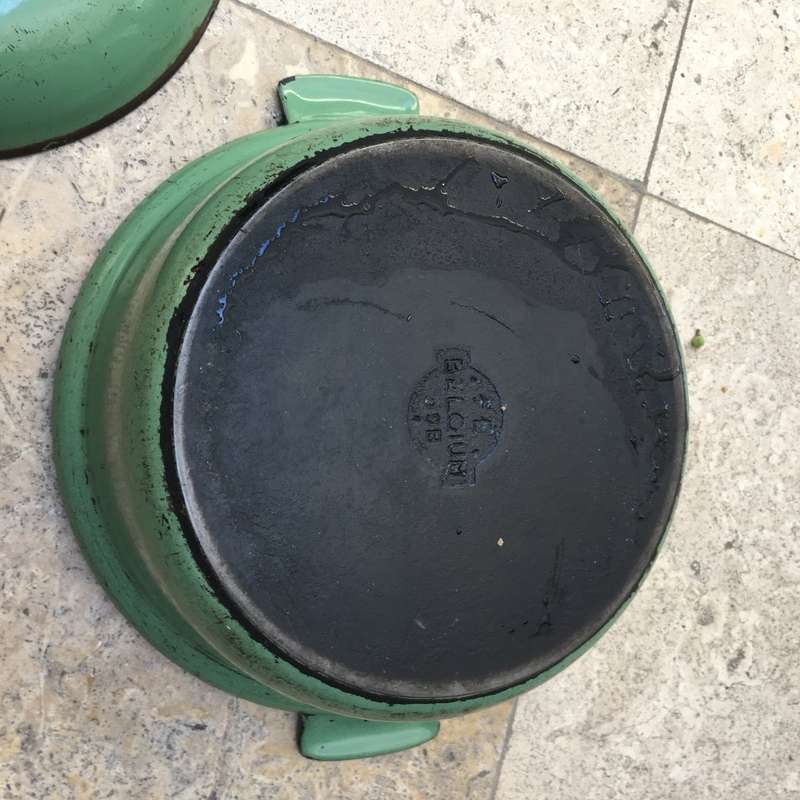 vintage cast iron FE Belgium pot 39 B