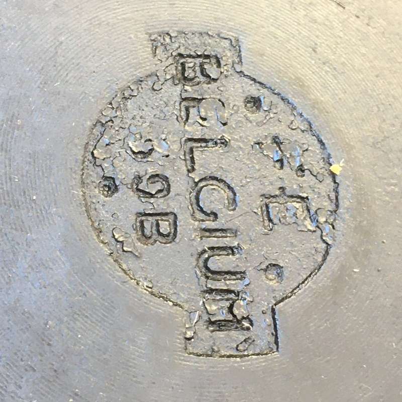 vintage cast iron FE Belgium pot 39 B