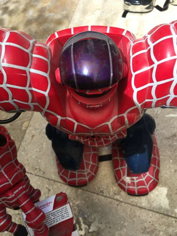 wowwee spidersapien robot spider man spiderman robot figure