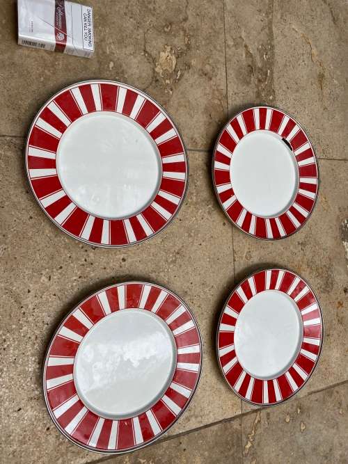 golden rabbit enamelware red stripe plates lot of 4