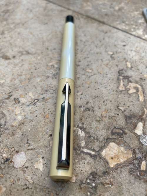 vintage parker ball point pen made in usa