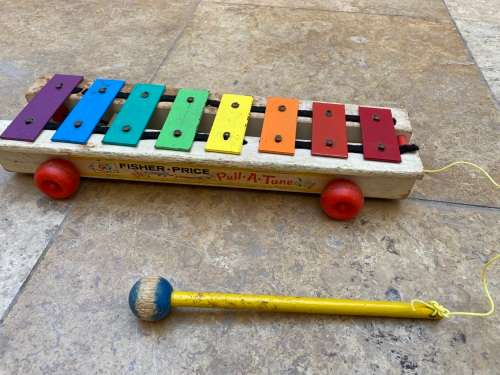 vintage fisher price pull a tune no 870 Xylophone , made in the USA