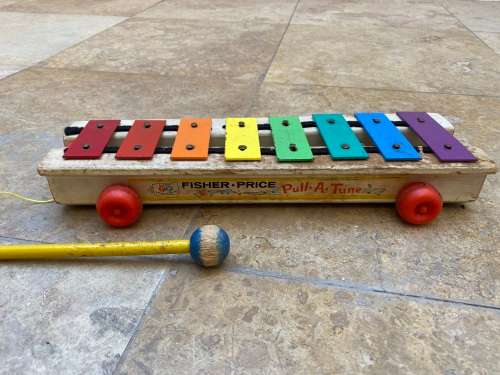 vintage fisher price pull a tune no 870 Xylophone , made in the USA