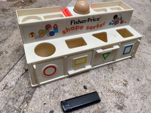 vintage Fisher Price pre school shape sorter toy 412 ,  1974 , no shapes