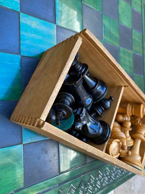 vintage chess set wooden pieces