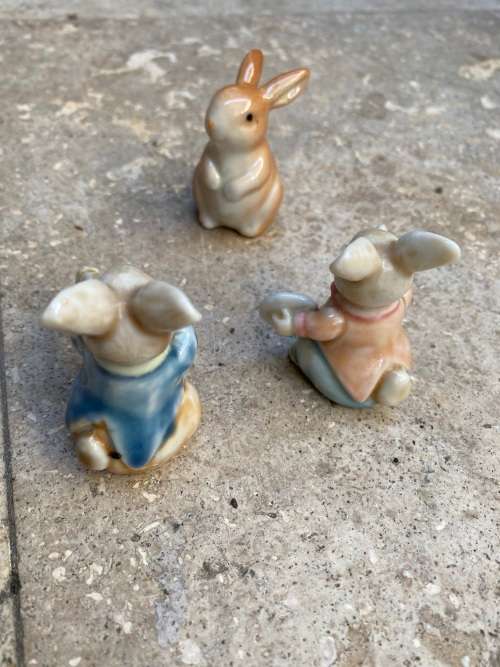 3 x  bunny rabbit band musicians porcelain china ceramic animal figurines figures
