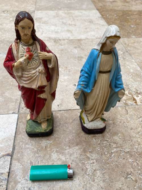 virgin Mary statue figure reserved cordi
