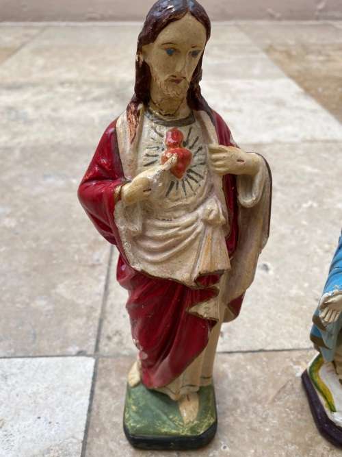 virgin Mary statue figure reserved cordi