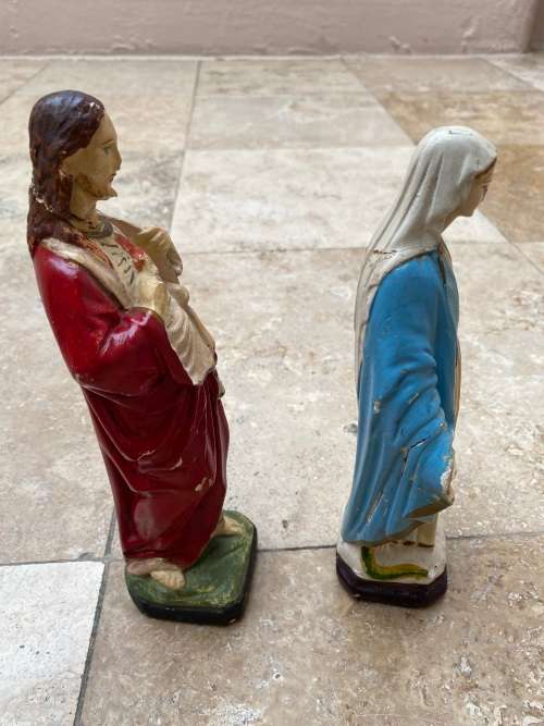 virgin Mary statue figure reserved cordi