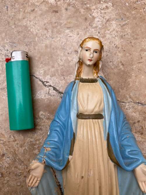 virgin Mary statue figure reserved cordi