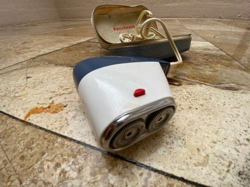 vintage philips philishave sc7920 in case , works