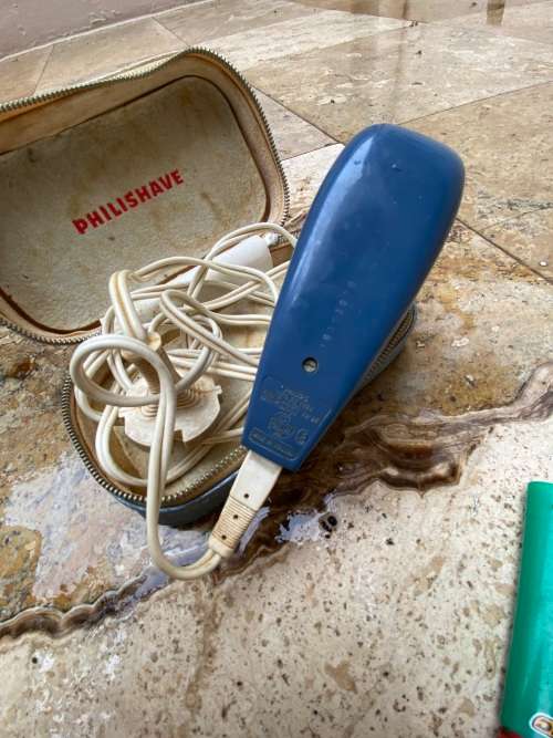 vintage philips philishave sc7920 in case , works