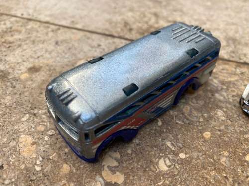 vintage hot wheels surfin school bus 2000 , bread box and pontiac convertable 2007  car lot