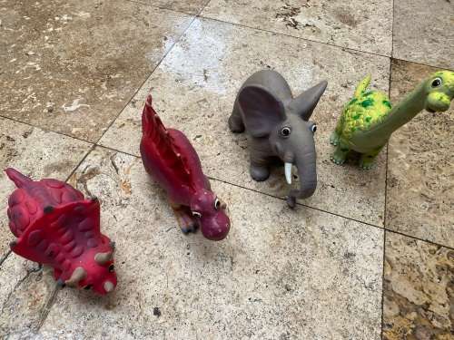 pair of wing crown dinasaur 2007 lot