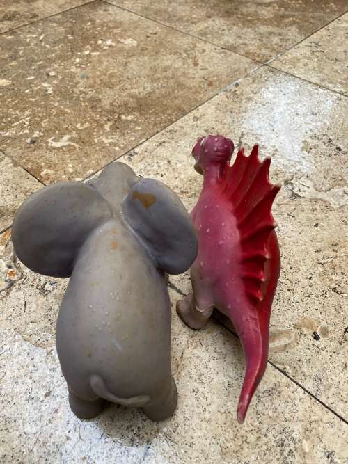 pair of wing crown dinasaur 2007 lot