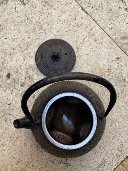 cast iron nepal teapot with infuser