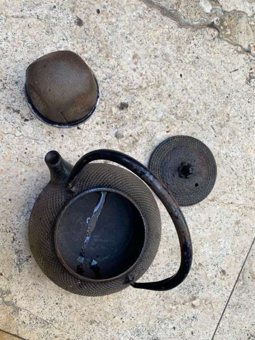 cast iron nepal teapot with infuser
