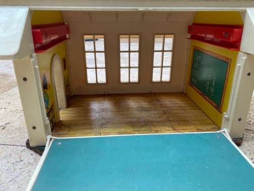 vintage fisher price play family school no 923 year 1971 USA tlc