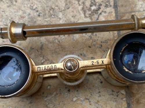vintage Mignon opera glasses mother of pearl 2.5x Japan