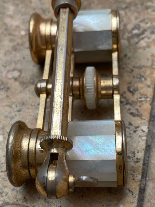vintage Mignon opera glasses mother of pearl 2.5x Japan