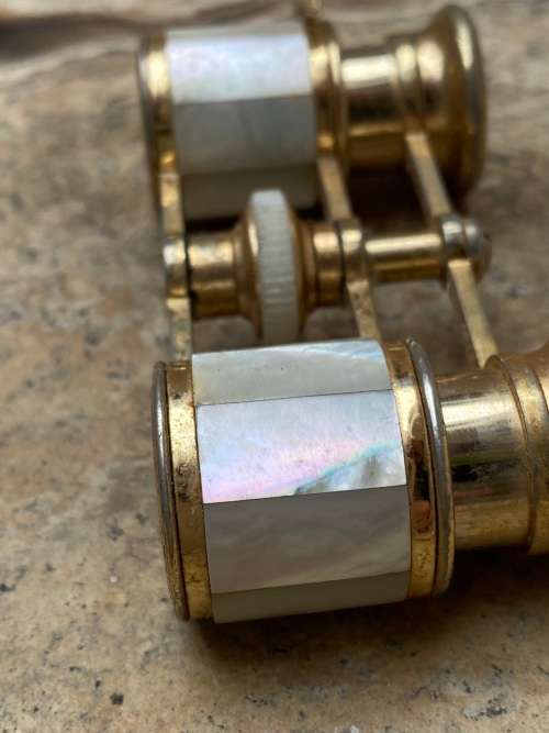 vintage Mignon opera glasses mother of pearl 2.5x Japan