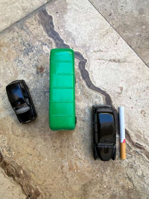 Ireland die cast double decker Irish green bus with 2 London black cab cabs