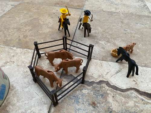 vintage Playmobil farm animals figures with 2 cowboys on horses figure 1974