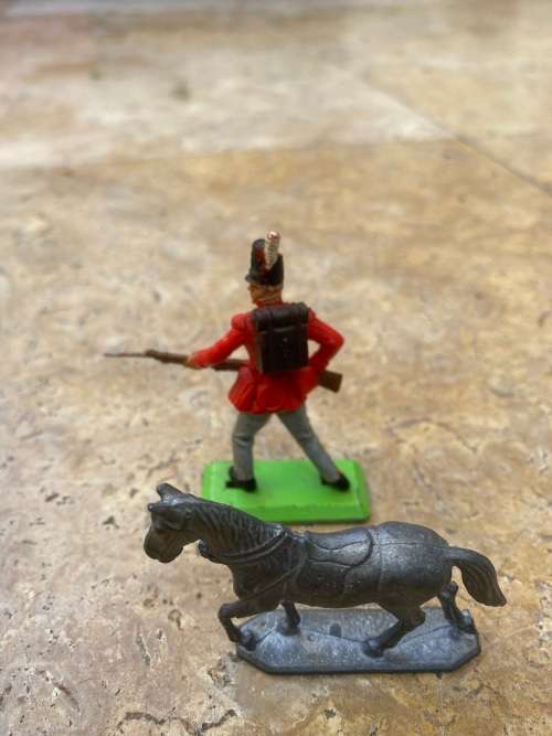 vintage deetail british soldier with lead horse