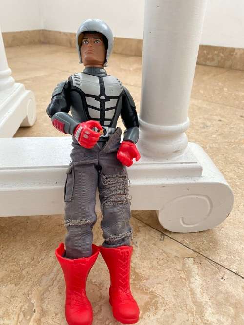 vintage action man mission figure hasbro 2000 with helmet and red boots
