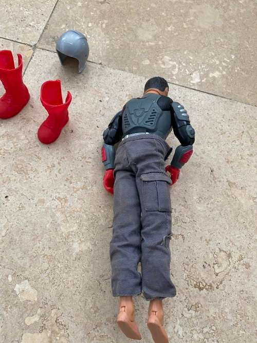 vintage action man mission figure hasbro 2000 with helmet and red boots