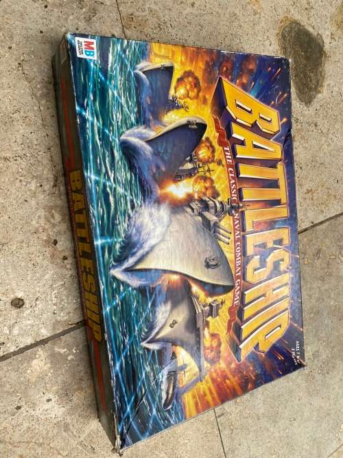 milton bradley vintage Battleship board game  2002 made in USA hasbro