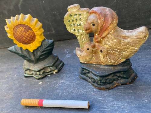 vintage cast iron door stop doorstopper pair sunflower and chicken family