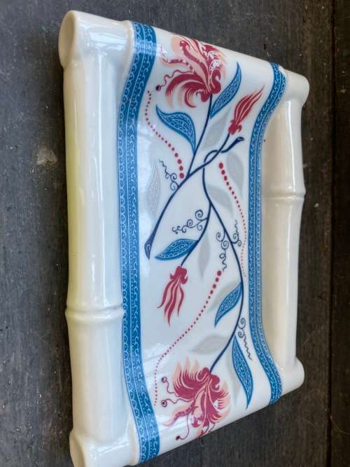 Elizabeth Arden Royal Pavilion Brighton Soap Dish Bamboo Shape Side and Flowers