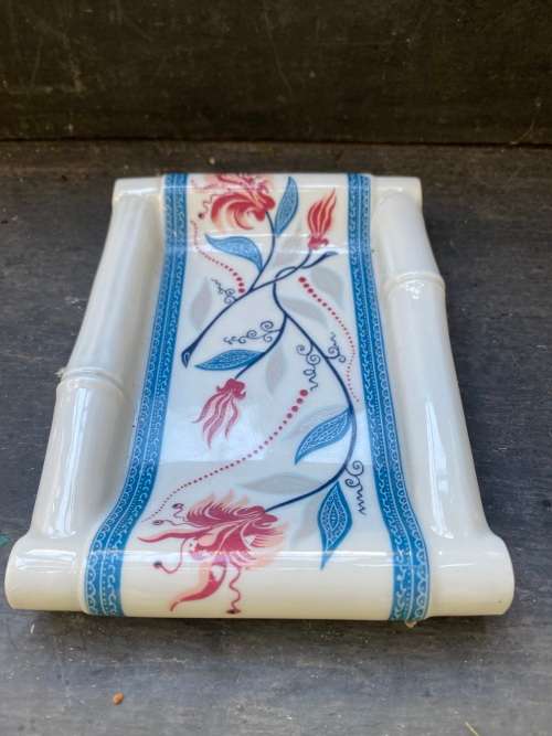 Elizabeth Arden Royal Pavilion Brighton Soap Dish Bamboo Shape Side and Flowers