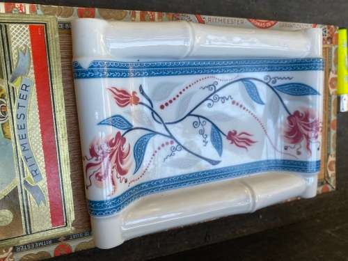 Elizabeth Arden Royal Pavilion Brighton Soap Dish Bamboo Shape Side and Flowers