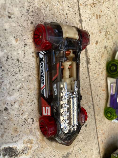 hotwheels car lot of 5 including matchbox seed shaker new