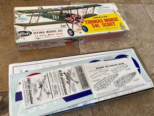 vintage GUILLOW`S THOMAS MORSE S4C SCOUT BALSA FLYING MODEL PLANE model KIT # 201 USA