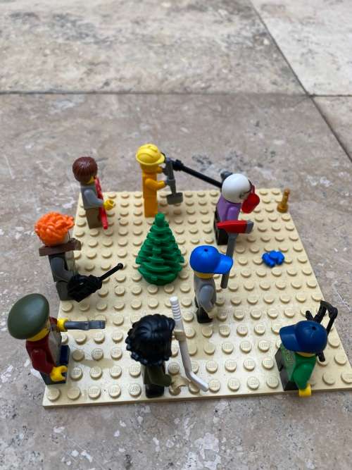 Lego mini figures figure lot of 8 with a cat , binocs and statue