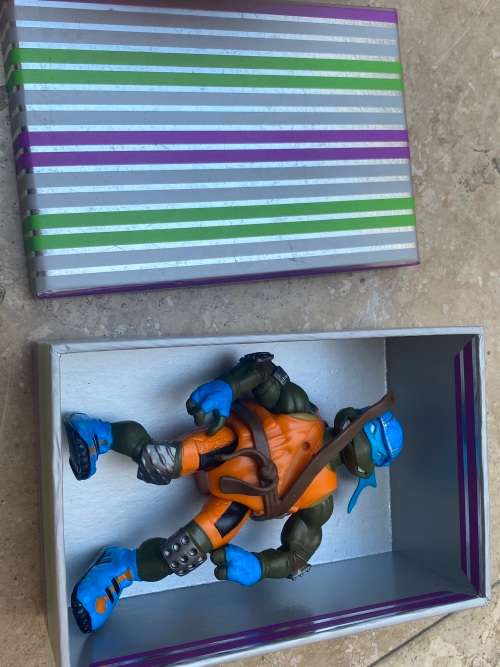 2003 Mirage Studios Playmates teenage turtle Leonardo figure